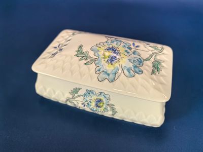 Bernardaud Limoges, boite en porcelaine.