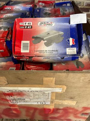 un lot de 10 boites de bride pour fourrure placo ( emballage…