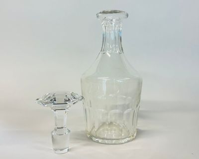 CRISTALLERIE BACCARAT. Carafe Missouri en cristal taillé à c…