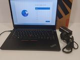 Ordinateur portable Lenovo ThinkPad Pro avec câble d'alimentation et chargeur