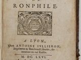 la couverture d'un livre sur laquelle figure l'image d'une horloge