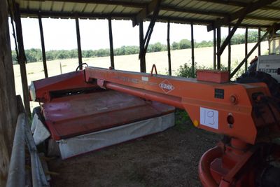 a large machine that is sitting inside of a building