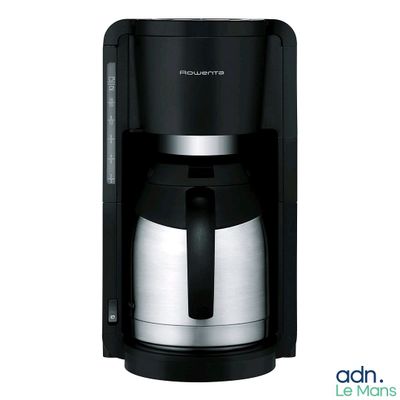 une image d'une cafetière sur fond blanc