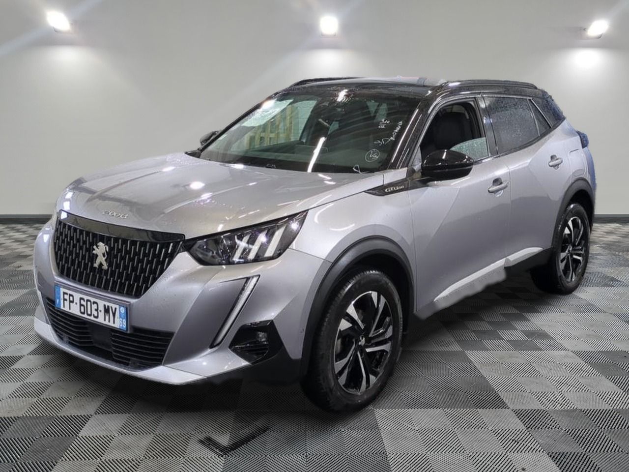 PEUGEOT - 2008 PURETECH 130 SS BVM6 GT LINE - ES - Mise en s…