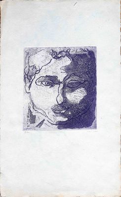 dessin représentant le visage d'une femme sur une feuille de papier