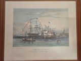 tableau représentant un bateau sur l'eau, avec d'autres bateaux en arrière-plan