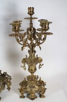 Garniture de cheminée en bronze ciselé et doré à décor rocai… (photo 4)