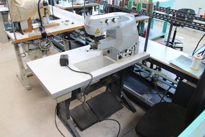 1 remplieuse COMELZ Type COM 4