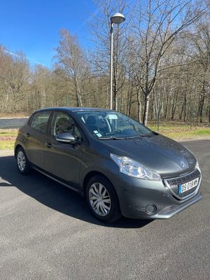 PEUGEOT 208 1.2 PURETECH 82CV ACTIVE - Genre : VP - Carrosse…
