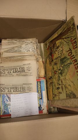 Lot de vieux journaux dont l’humanité 1939, Font national 1944, L...
