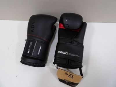 BOXE : Gants Taille 12oz (équivalence 342g, niveau de pratiq…