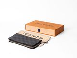 portefeuille Louis Vuitton noir et gris