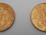 deux pièces d'or, dont l'une représente Jésus et l'autre est une