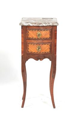 Chevet en bois a décor de marqueterie ouvrant par deux tiroi…