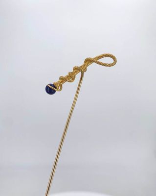 Épingle à cravate en or jaune 750°/°°° à motif de fouet de d… - Photo 1