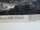 une image d'un tableau sur le mur d'un bâtiment