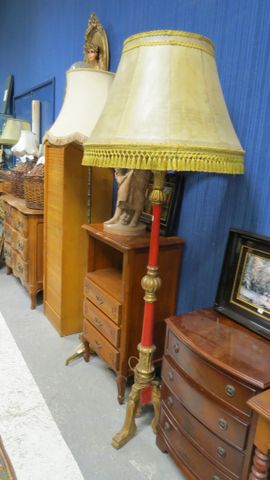 Lampadaire tripode en bois peint H : 180