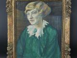 une peinture à l'huile représentant une femme en robe verte, dans un cadre doré