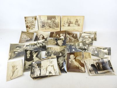 PHOTOGRAPHIES ARTISTES : Trente clichés XIXe/XXe siècle.