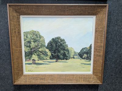 une peinture à l'huile représentant des arbres dans un champ, avec le ciel en arrière-plan