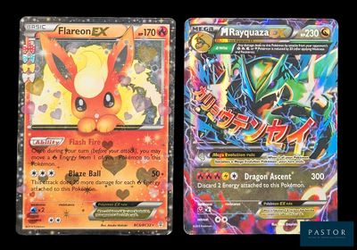 Deux cartes Pokémon sont représentées côte à côte sur un fond noir.