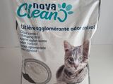 un sac de litière pour chat posé sur une table