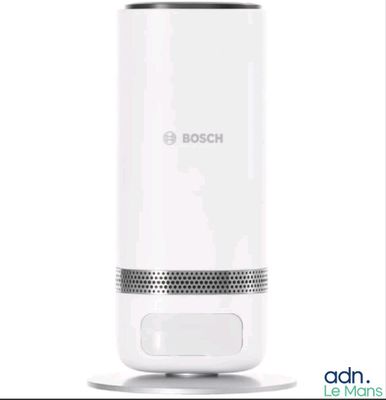 Purificateur d'air Bosch sur fond blanc, avec l'inscription « Bosch »