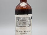 l'image d'une bouteille de vin portant une étiquette