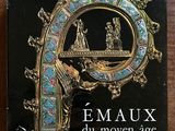 couverture du livre *Émaux du Moyen Âge* de Marie-Madeleine Gauthier