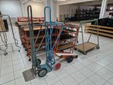 many carts that are sitting in a room together