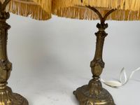 Paire de lampes en métal doré, les abat-jours en tissu à fra… (photo 3)
