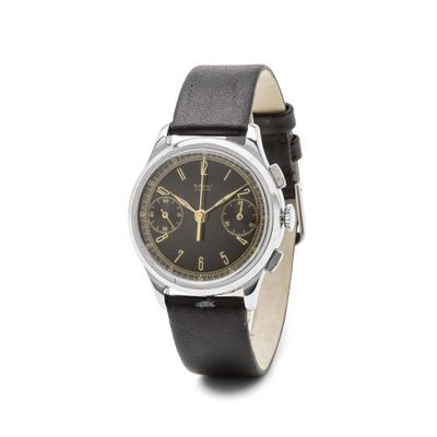 une photo d'une montre-bracelet avec un cadran noir et un bracelet en cuir noir