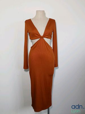 une robe sur un mannequin mannequin mannequin mannequin mannequin mannequin mannequin mannequin mannequin mannequin mann