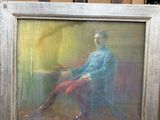 un tableau représentant un homme assis sur une chaise devant un chevalet