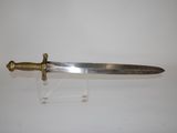 an image of a knife that is on a table