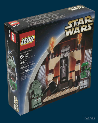 une boîte contenant des sets Lego Star Wars sur fond bleu