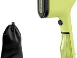 une photo d'un sèche-cheveux jaune posé à côté d'un sac noir