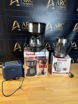 Lot Tefal cafetière à filtre et bouilloire avec un grille pa…