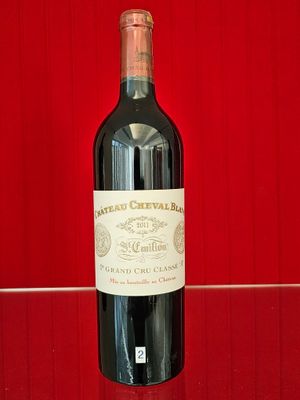 Bouteille du Château Cheval Blanc de 2011, bon niveau et éti… - Photo 1