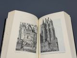 un livre ouvert sur lequel est dessiné un château