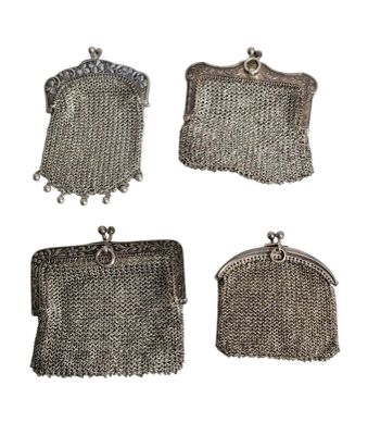 Lot de 4 bourses en argent