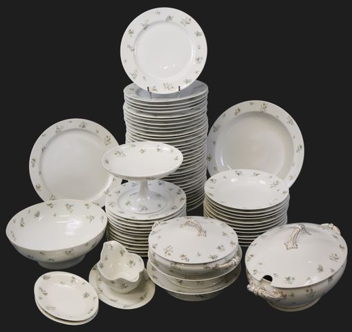 Haviland France. Fin XIXème : service de table en porcelaine de L...