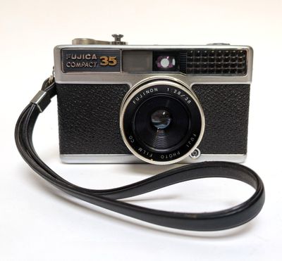 FUJICA Fujica 35.