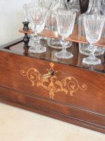 CAVE A LIQUEURS en placage de palissandre et de buis à décor… (photo 4)