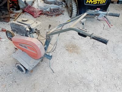 1 motoculteur OLEO-MAC MH 175 RK