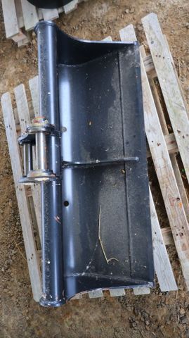 Godet de curage L1200mm pour mini-pelle 2,5t-3,5t, axes 38mm, lar...