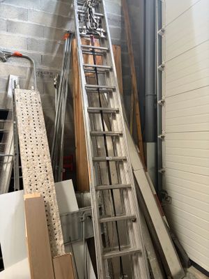 Une échelle trois brins GENRIES - 3x13 barreaux. - Photo 1