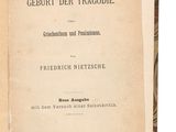 un vieux livre avec un titre en noir et blanc
