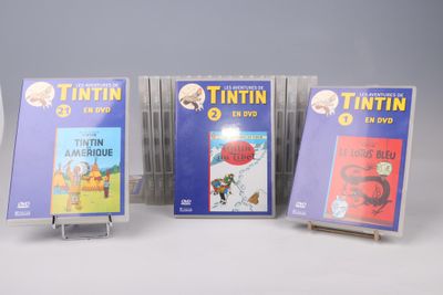 trois DVD de Tintin et Tintin dans un présentoir
