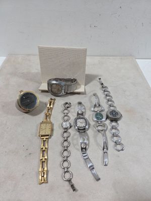 Lot de 6 montres vintage et une montre de table : Maty Besan…